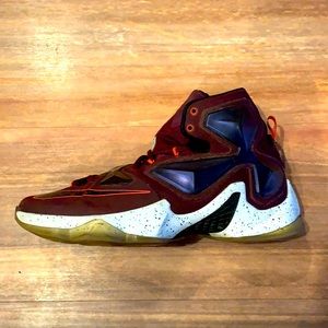 Nike Lebron 13 Basketball Sneakers